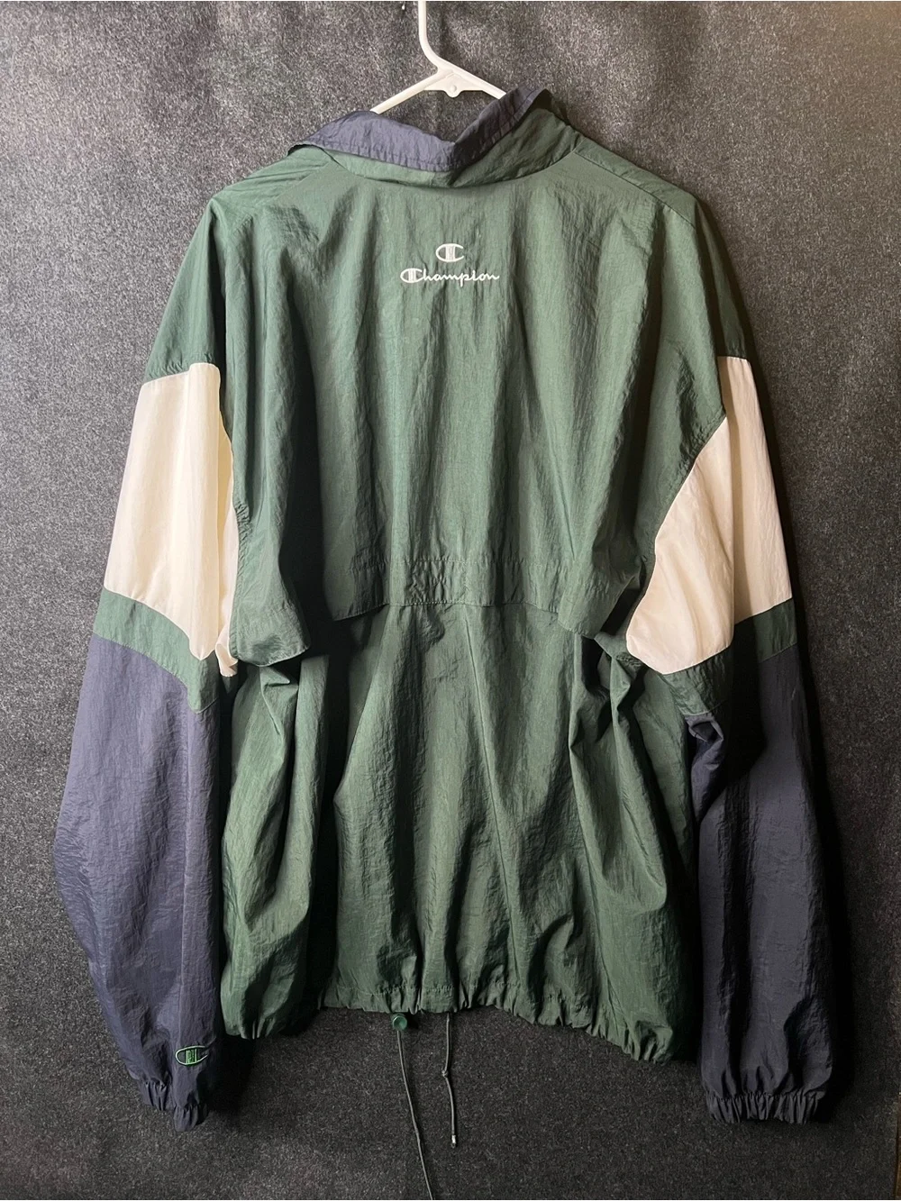 Vintage Champion Logo Jacket Men’s XL Green Full-Zip Pockets Retro Windbreaker